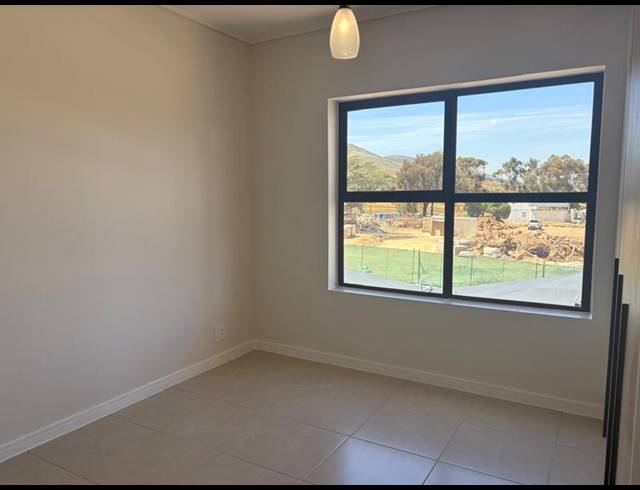 1 BEDROOM PROPERTY TO RENT IN RICHWOOD